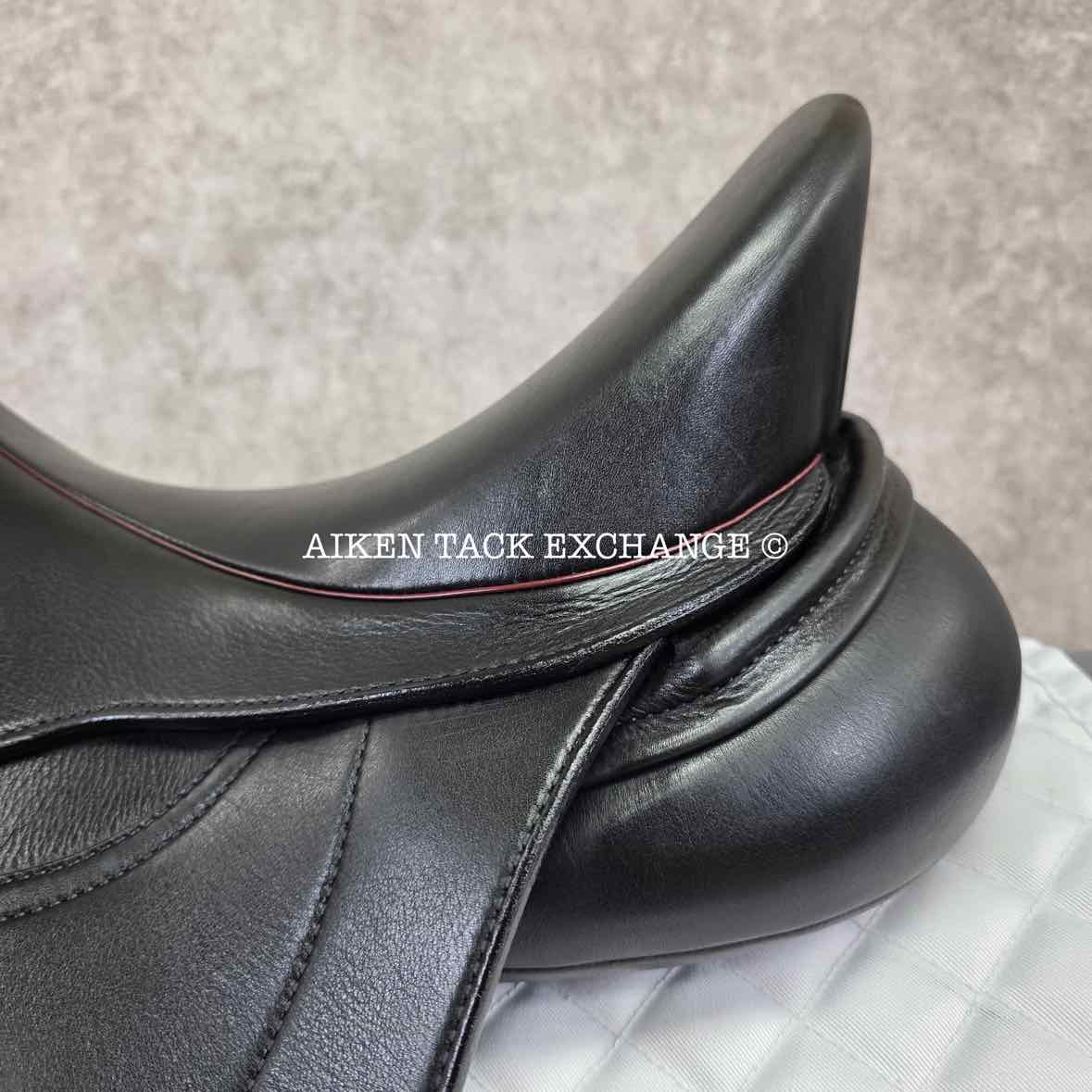 2006 DK Freedom Monoflap Dressage Saddle, 16.5" Seat, Extra Wide Tree, Wool Flocked Panels