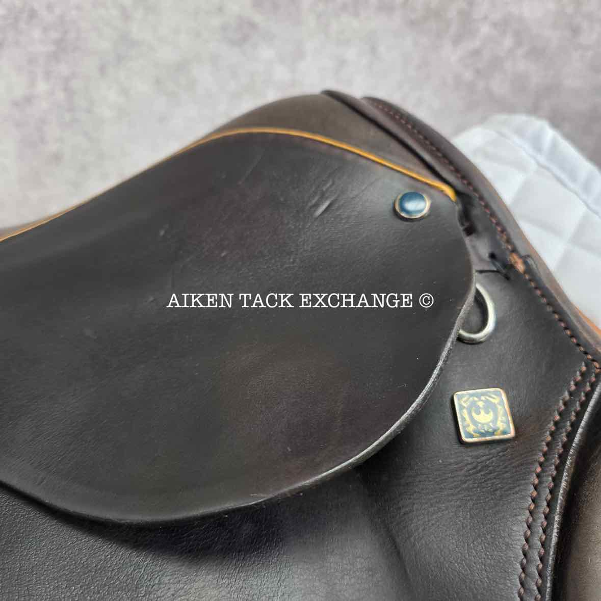 Stubben Siegfried Saddle, 18.5" Seat, 31cm Tree - Medium Wide, Wool Flocked Panels