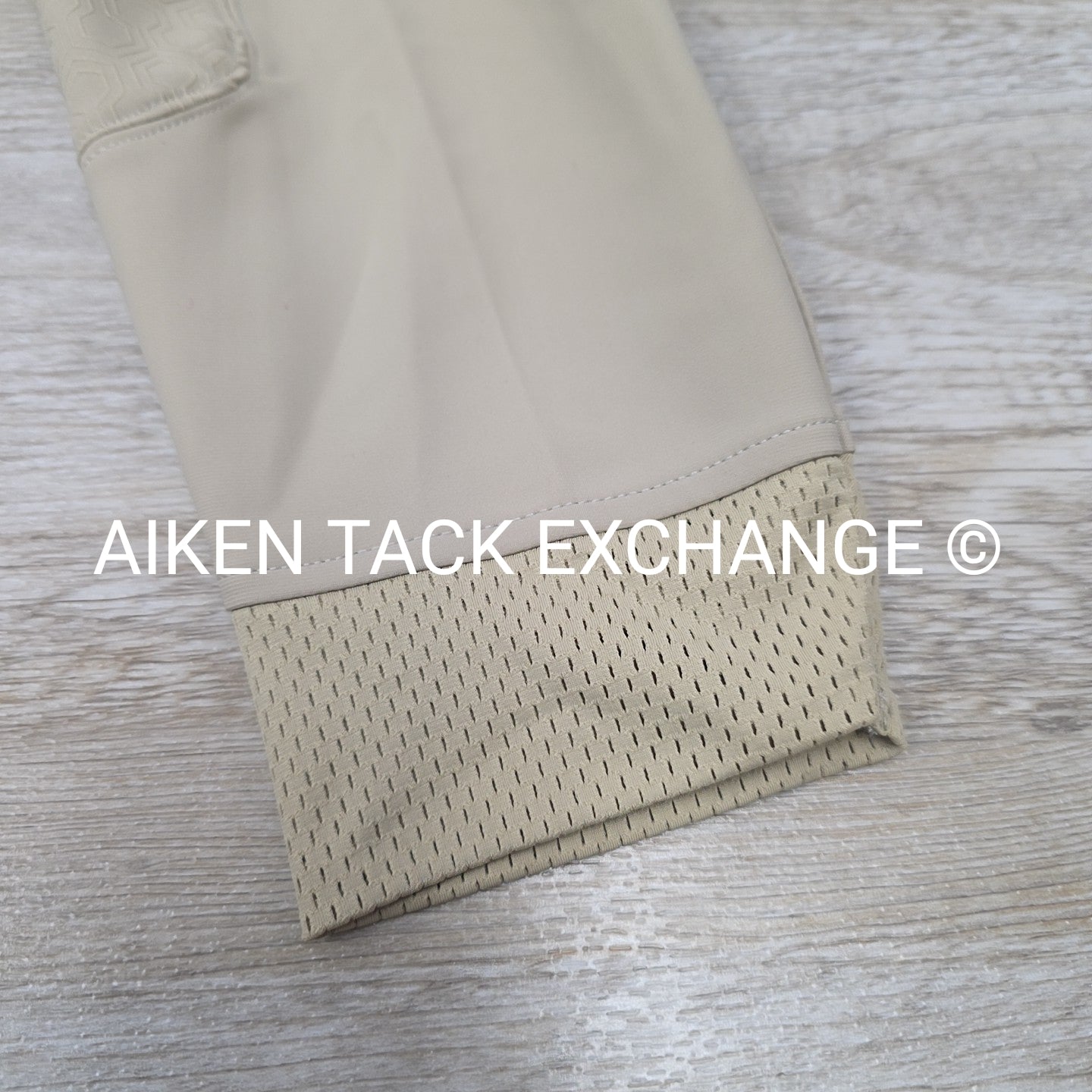 Ariat Tri Factor Silicone Grip Full Seat Breeches, Size 32 R