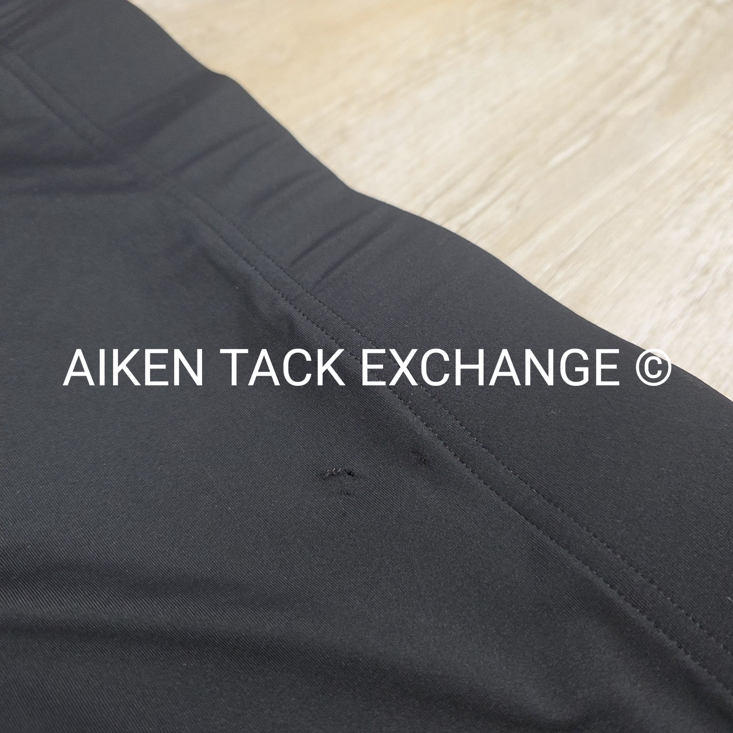 Back on Track Therapeutic Equine Shoulder Guard with Pads, 81"