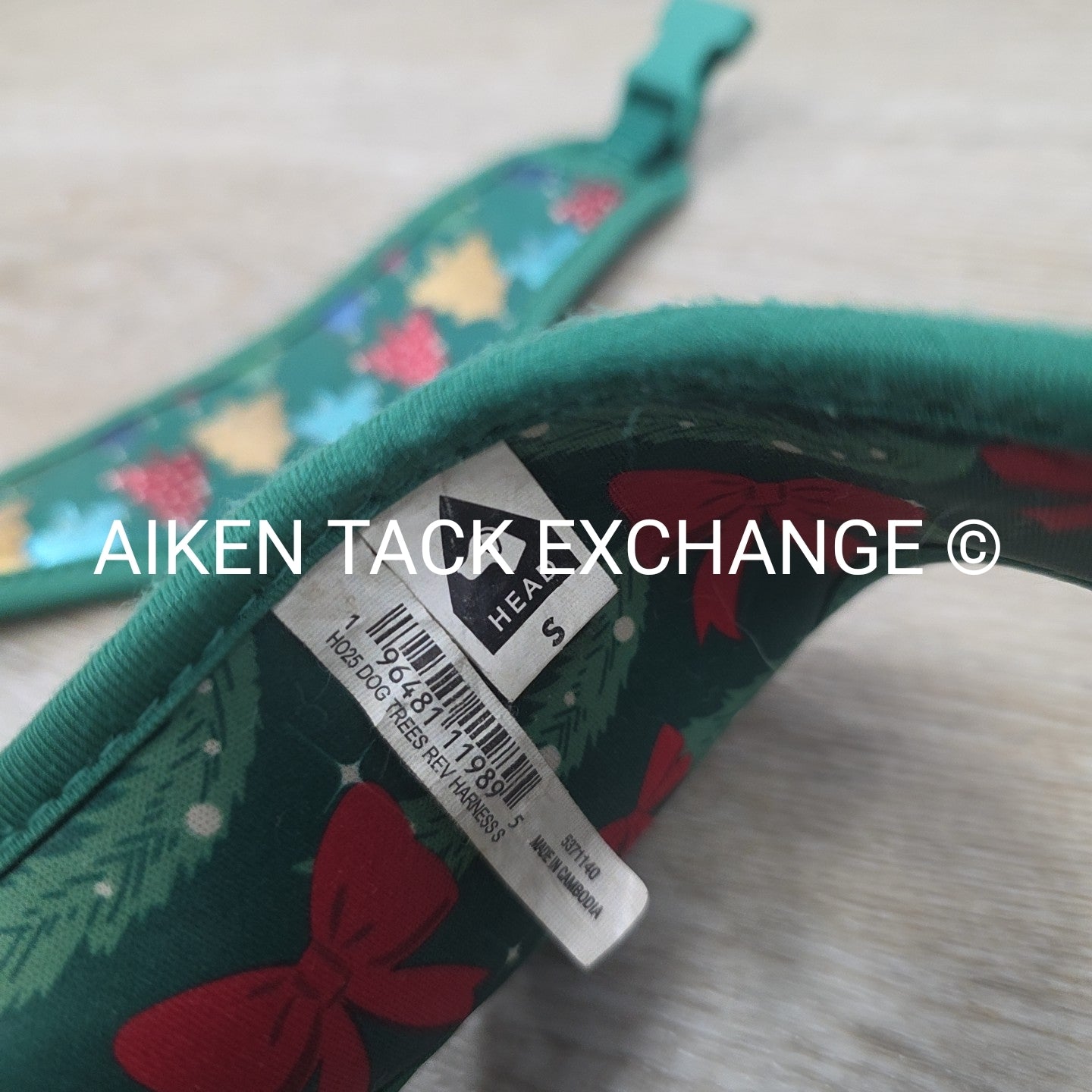 Holiday Pattern Dog Harness + Leash, Size Small