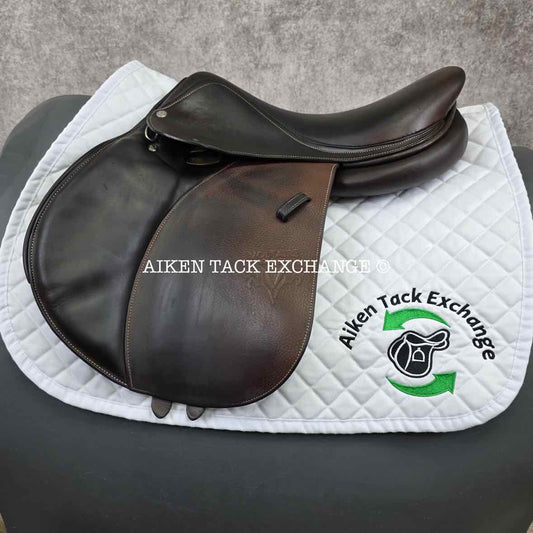2016 Voltaire Palm Beach Close Contact Jump Saddle, 17" Seat, 2A Flap, Medium Wide Tree, PRO Panels