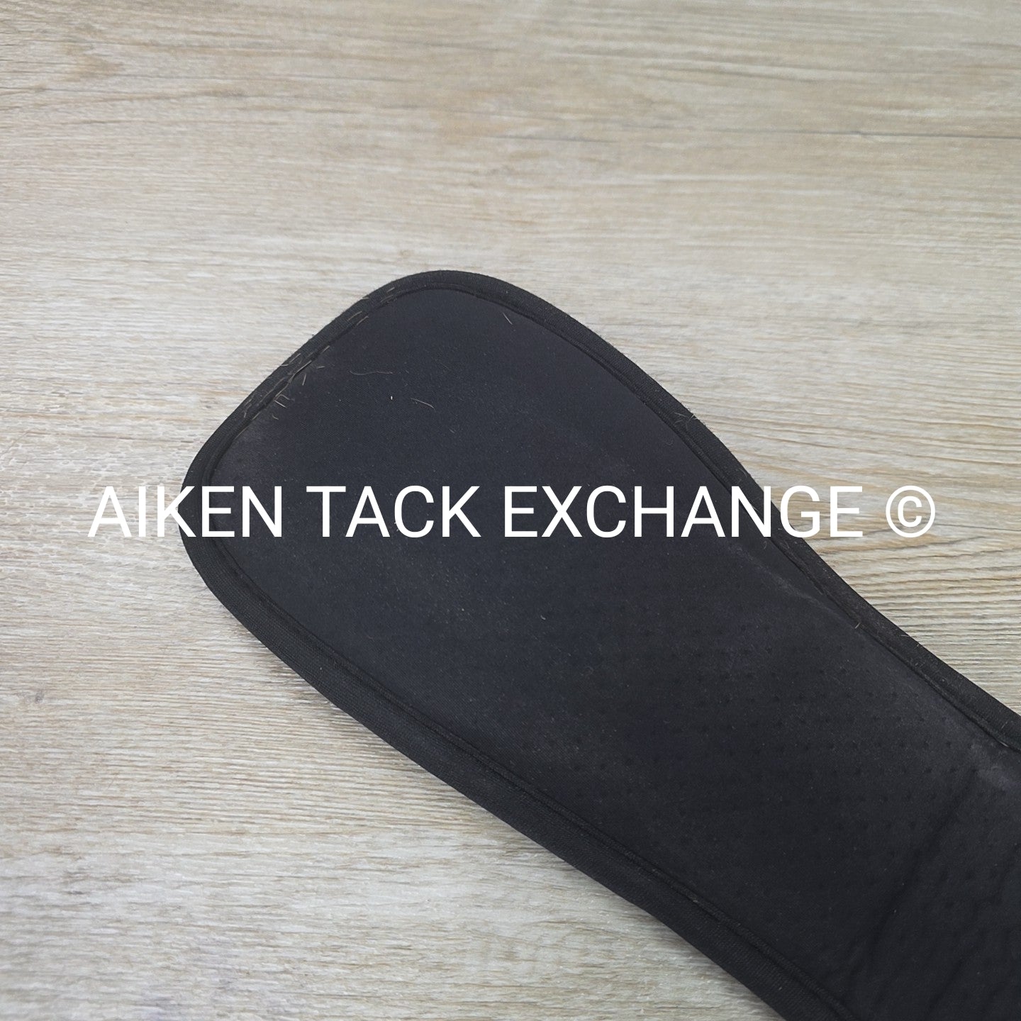 Stubben Contoured Neoprene Coolmax Short Girth w/ Elastic Ends, 24"