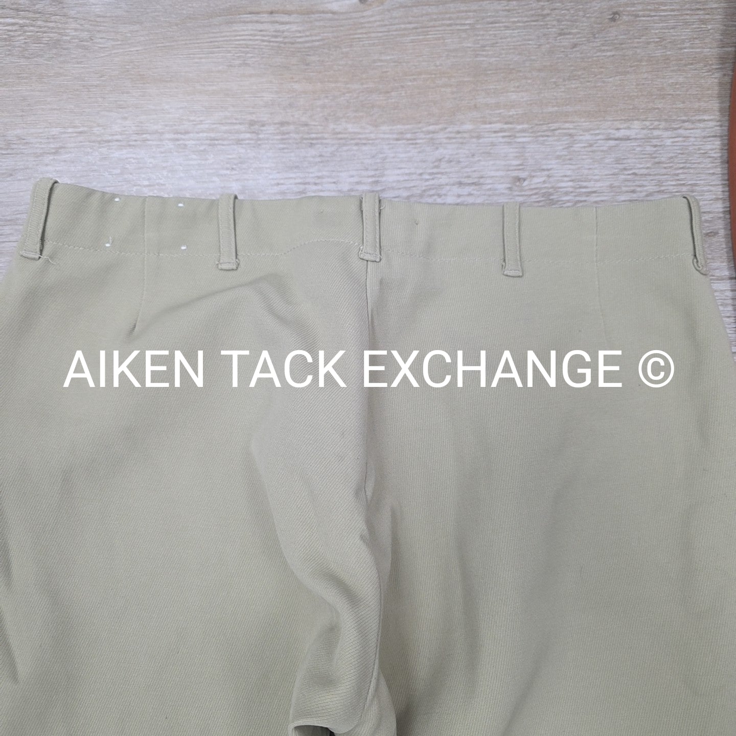 BARGAIN BUNDLE: Tuff Rider & Tailored Sportsman Breeches, 32 & Ovation Breeches,