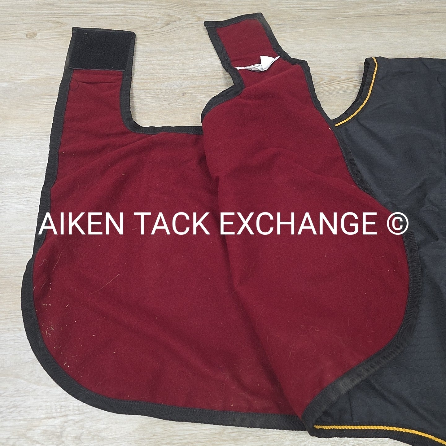 Bucas Quarter Sheet, Size Medium