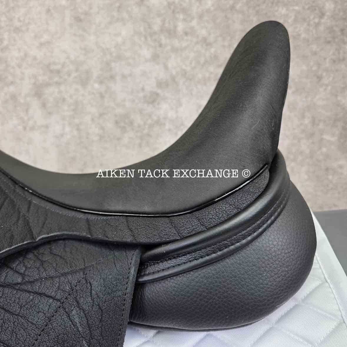 2025 Custom Saddlery Wolfgang Constanze 2 Monoflap Dressage Saddle, 17.5" Seat, Adjustable Tree, Wool Flocked Panels