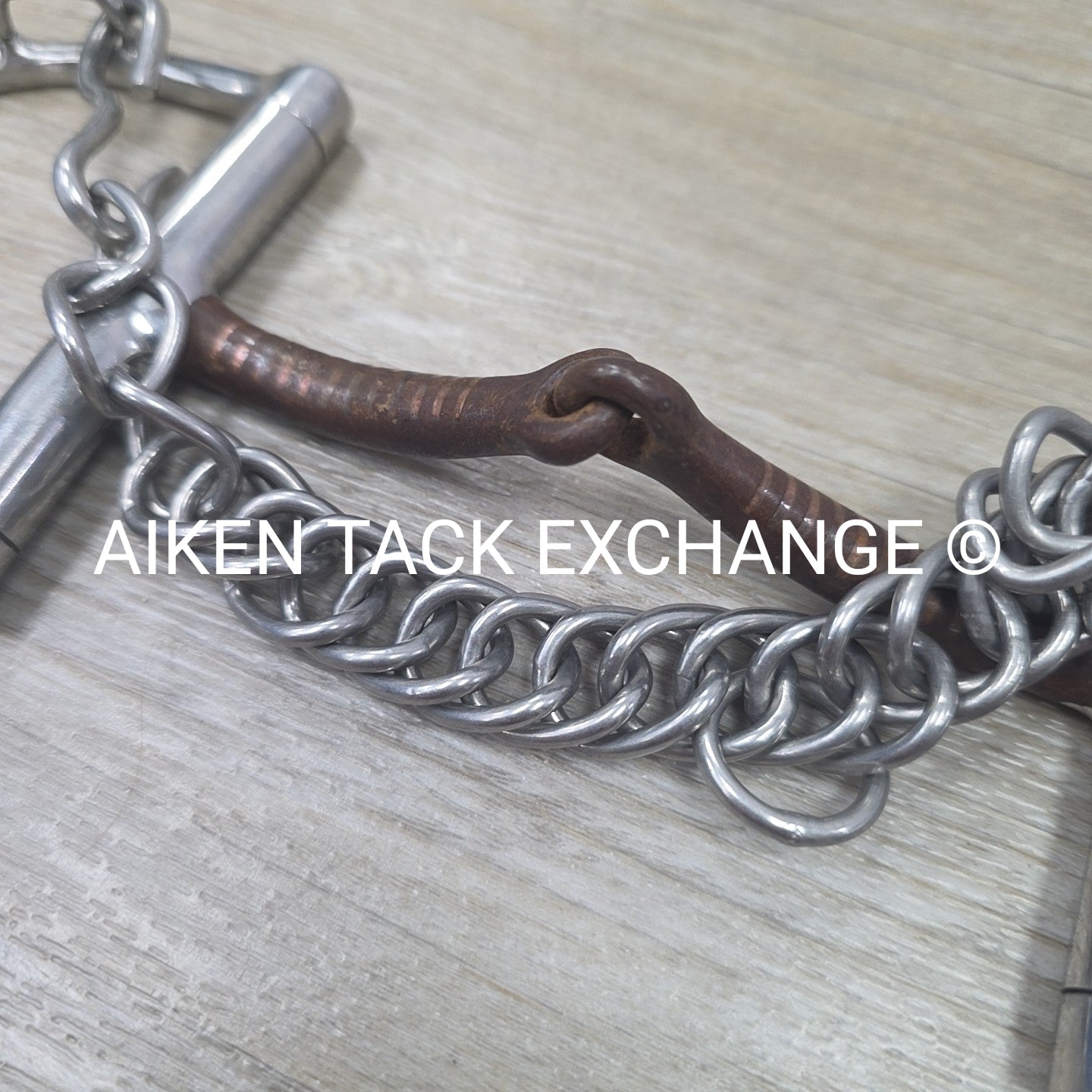 Single Joint Sweet Iron Copper Inlay D Ring Bit with Hooks & Curb Chain 5"