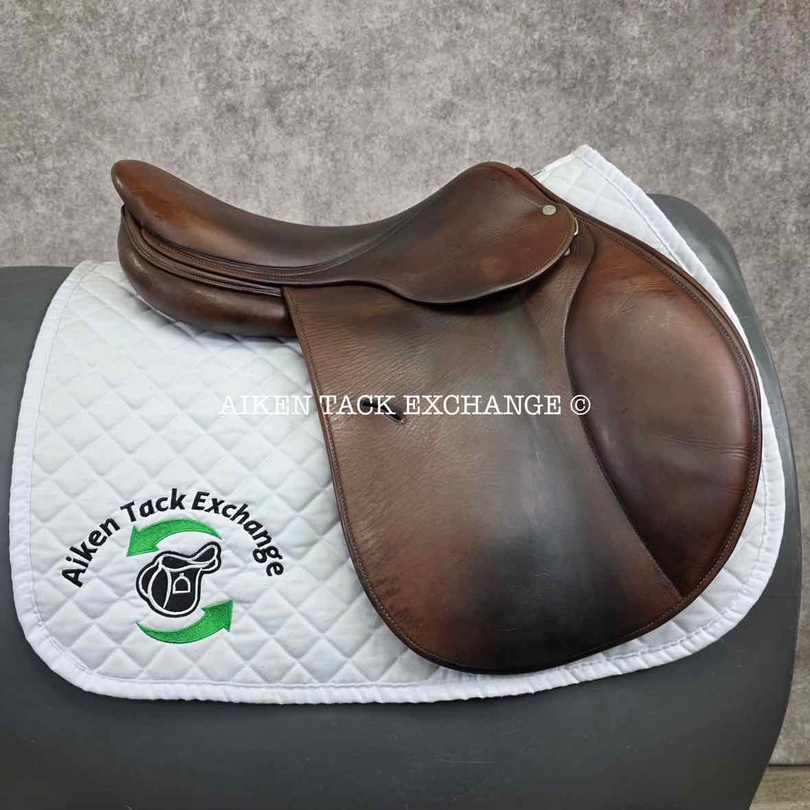 2005 Antares Close Contact Jump Saddle, 17.5" Seat - 3 Flap, Medium Wide Tree, Foam Panels, Full Buffalo Leather