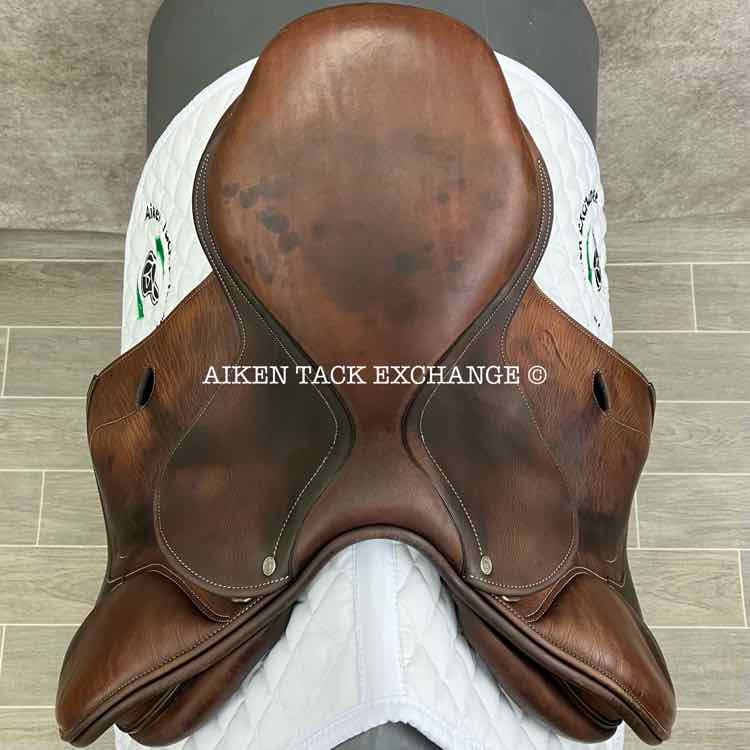 2011 Antares Close Contact Jump Saddle, 16.5" Seat, 1D Flap, Medium Wide Tree, Foam Panels, Buffalo Leather