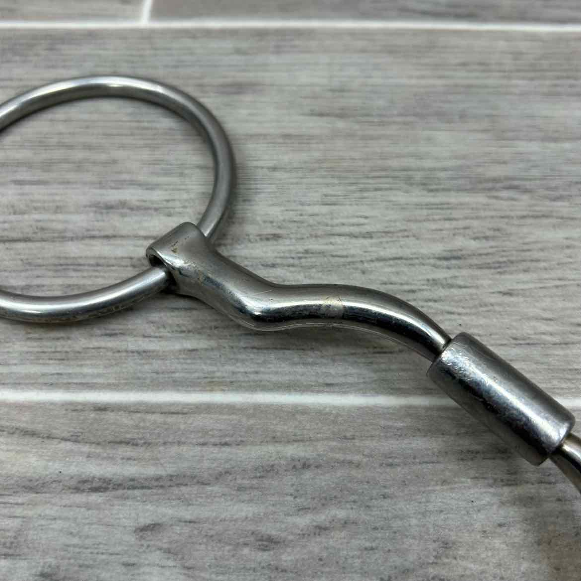 Myler Loose Ring with Wide Low Ported Barrel MB 33 WL 5.25"