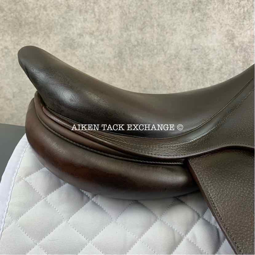 **SOLD** 2011 CWD SE02 Close Contact Jump Saddle, 17.5" Seat, 3C Flap, Medium Tree, Foam Panels