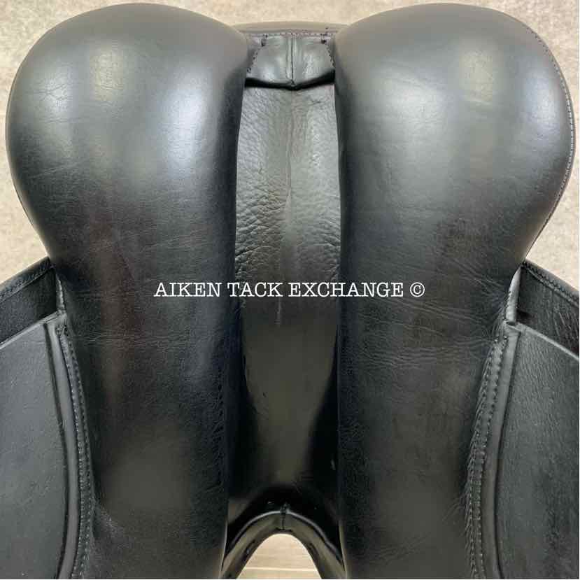Marcel Toulouse Aachen Dressage Saddle, 17" Seat, Wide Tree, Wool Flocked Panels