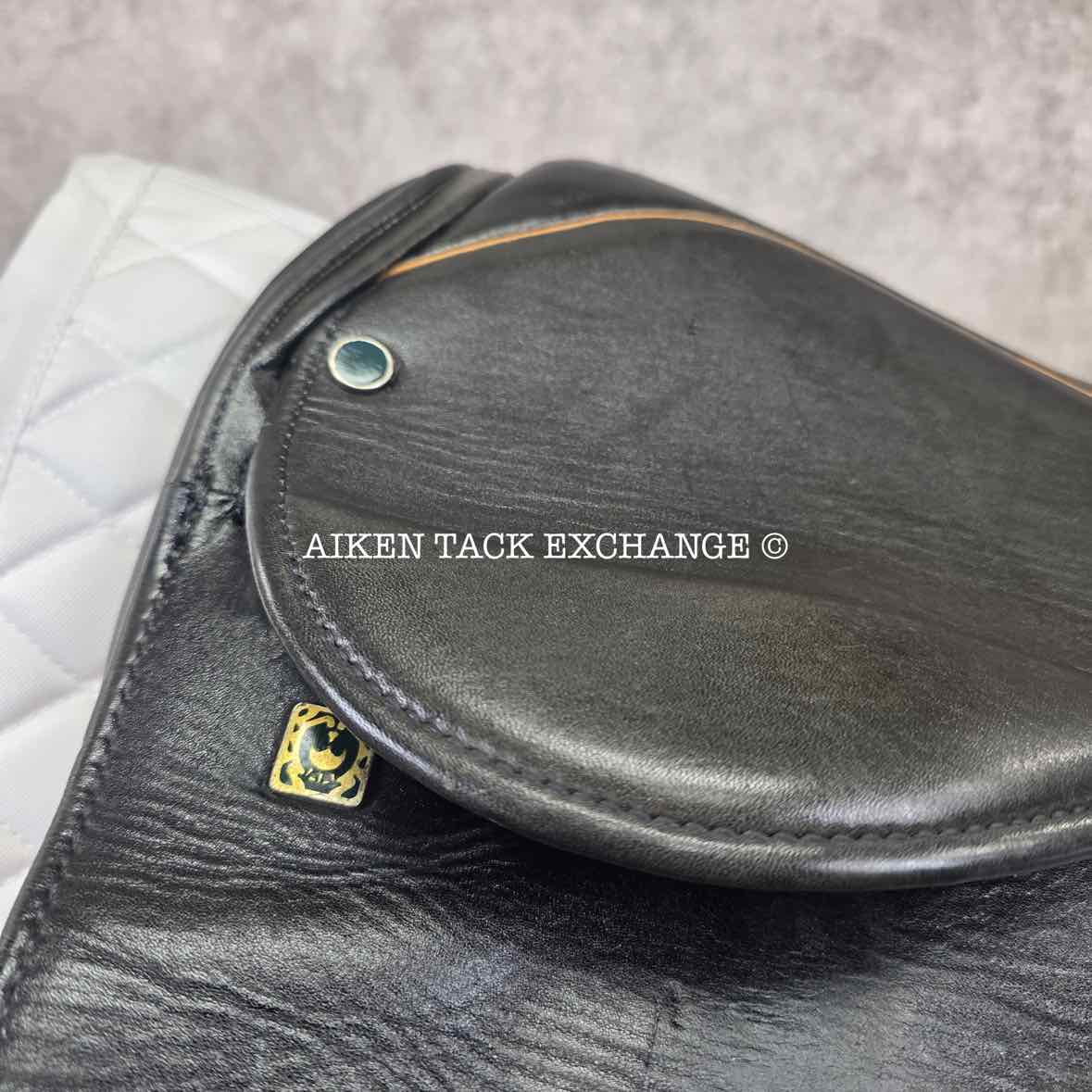 Stubben Romanus Dressage Saddle, 17.5" Seat, 31cm Tree - MW, Wool Flocked Panels