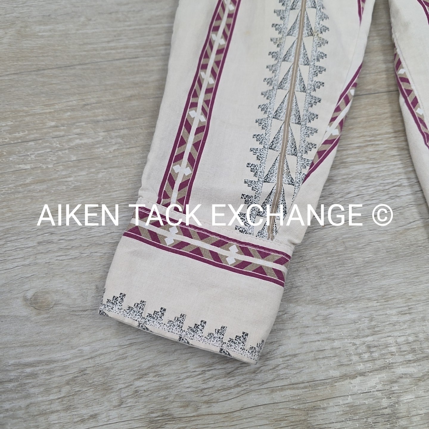 Wrangler X-Long Tails Button Up Shirt, Men's Medium