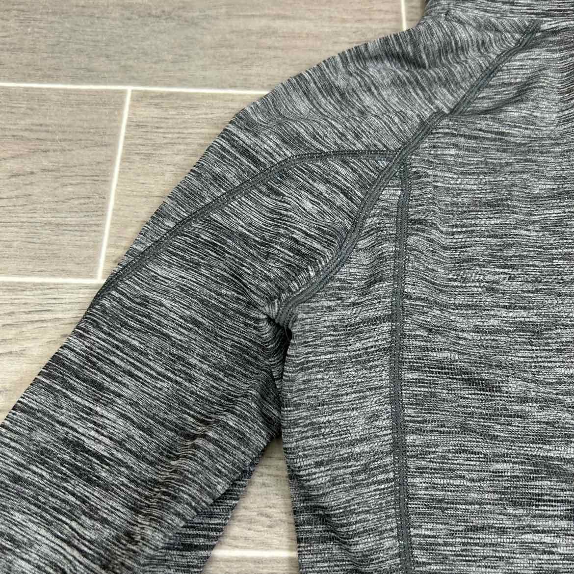 Under Armour Challenger Midlayer Top, Women's Small