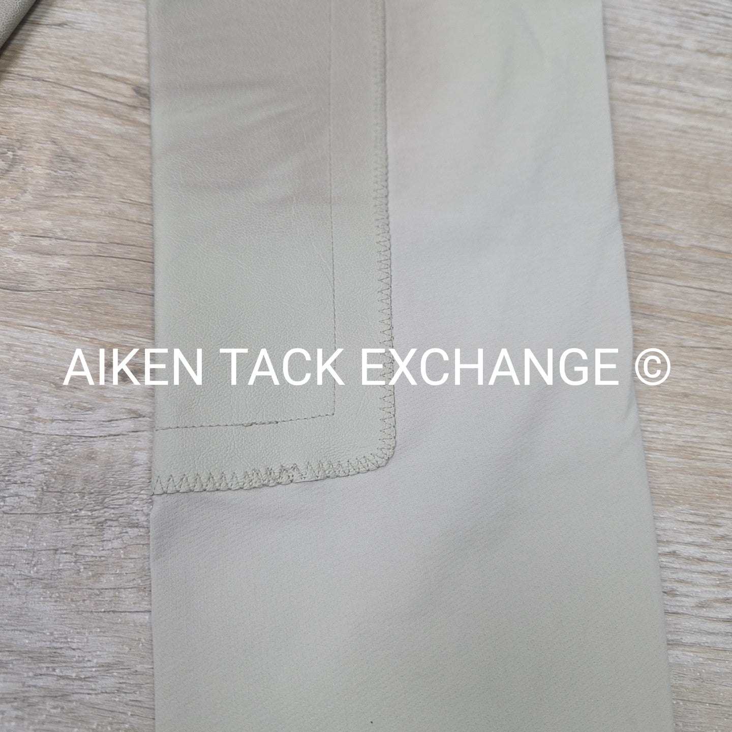 Kerrits Cross Over Knee Patch Breeches, Size Medium