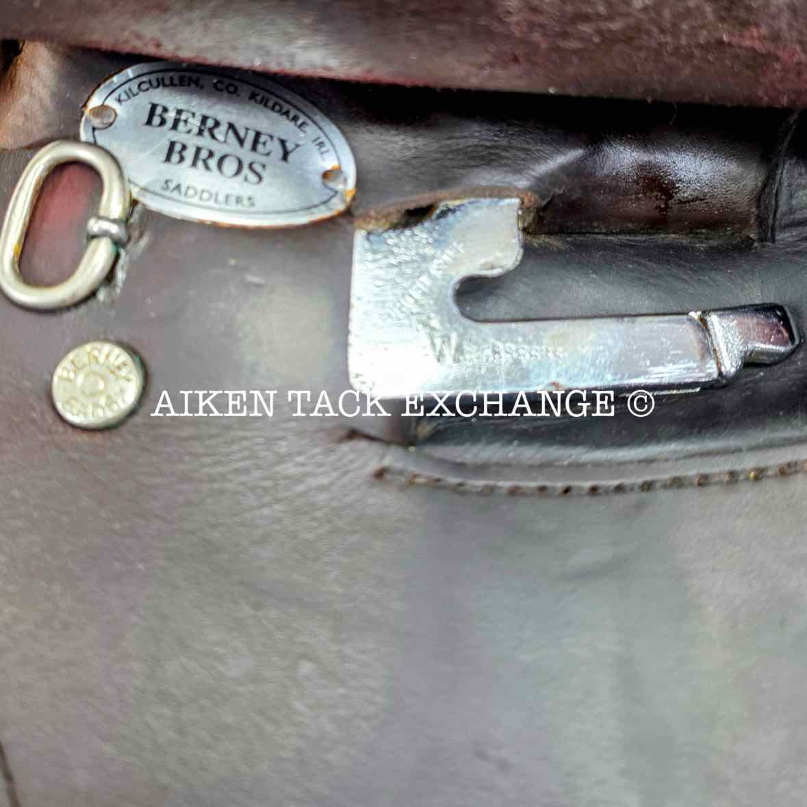 **SOLD** Berney Brothers GP All Purpose Saddle, 18" Seat, Wide Tree, Wool Flocked Panels