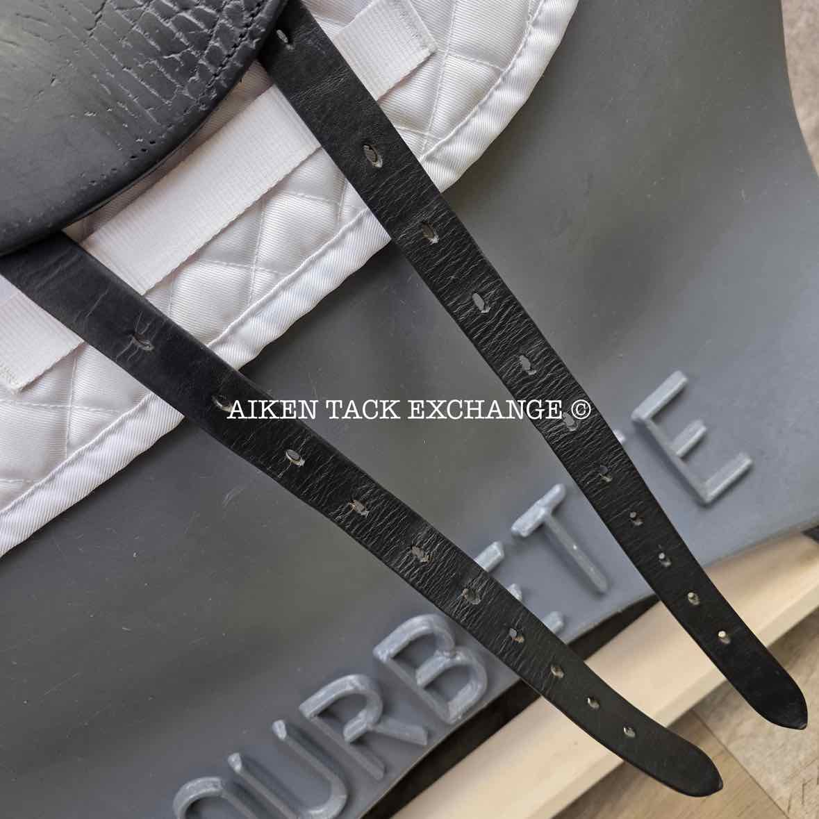 **SOLD** 2018 County Epiphany Monoflap Dressage Saddle, 17" Seat, Medium Narrow Tree, Wool Flocked Panels