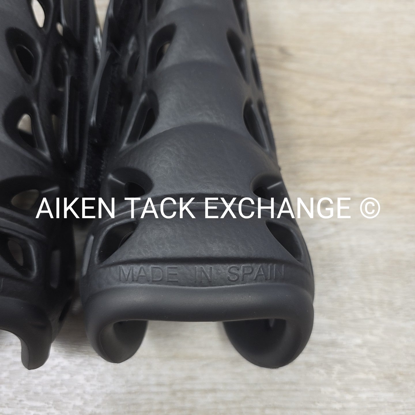 Gatusos Front Air Boots, Black, Size Large