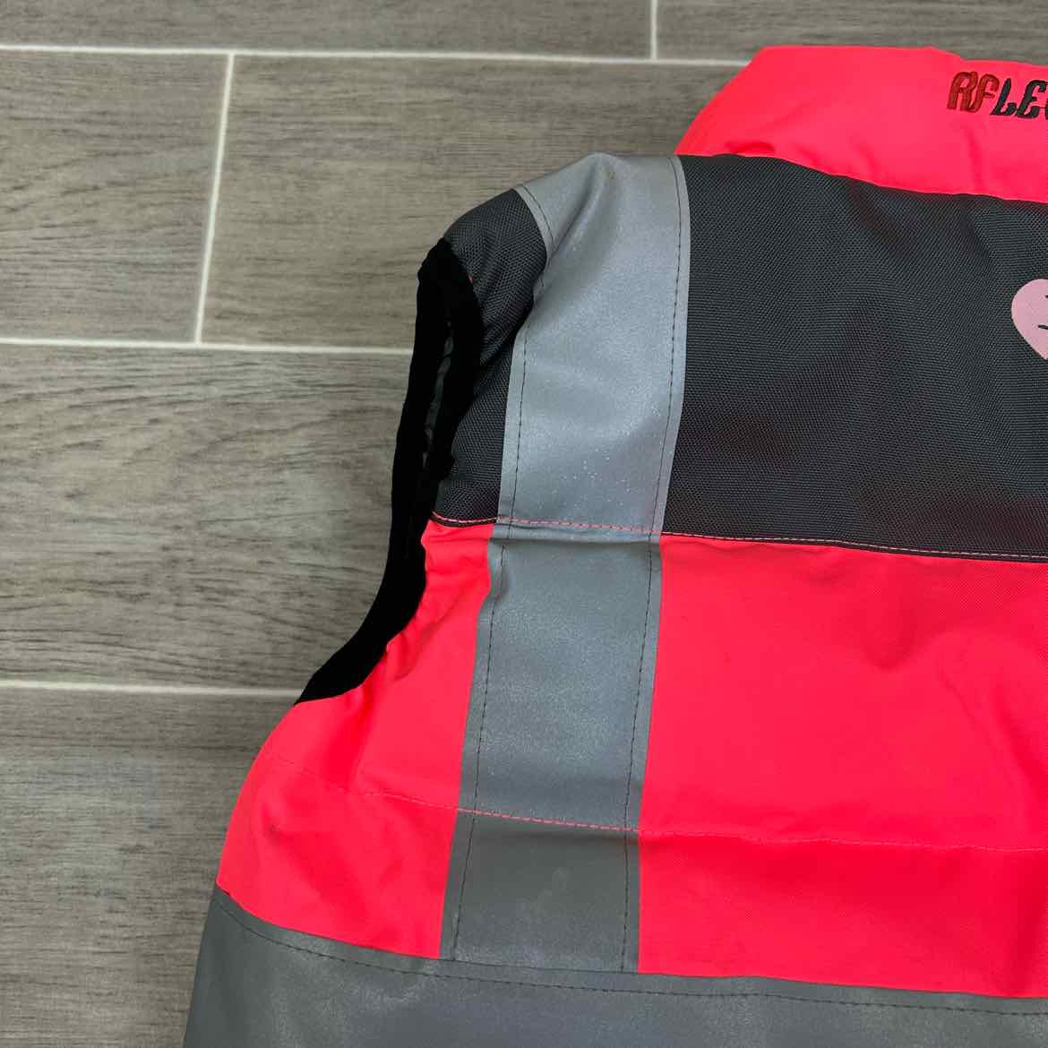 RockFish Riders Hi Viz Vest, Size 10 / 11