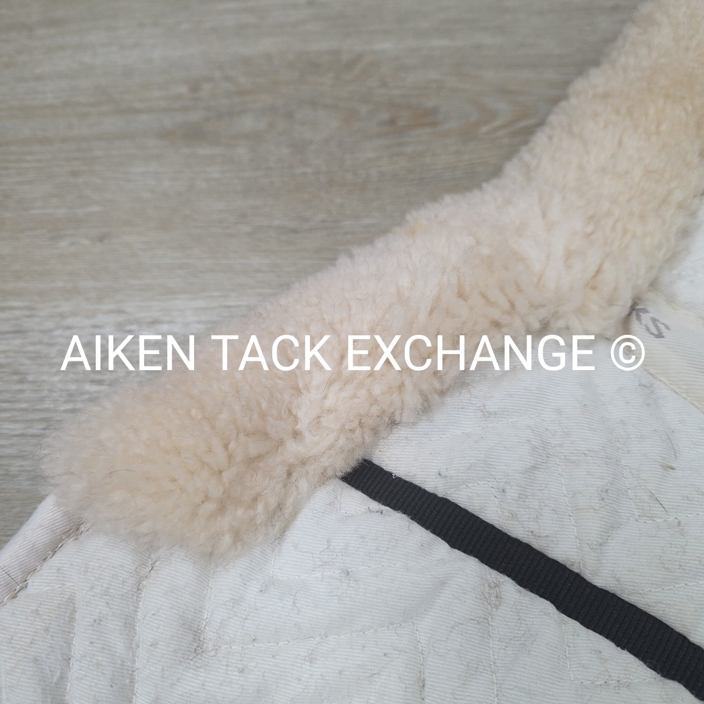 Fleeceworks FXK Rolled Edge Sheepskin Half Pad, Size Large