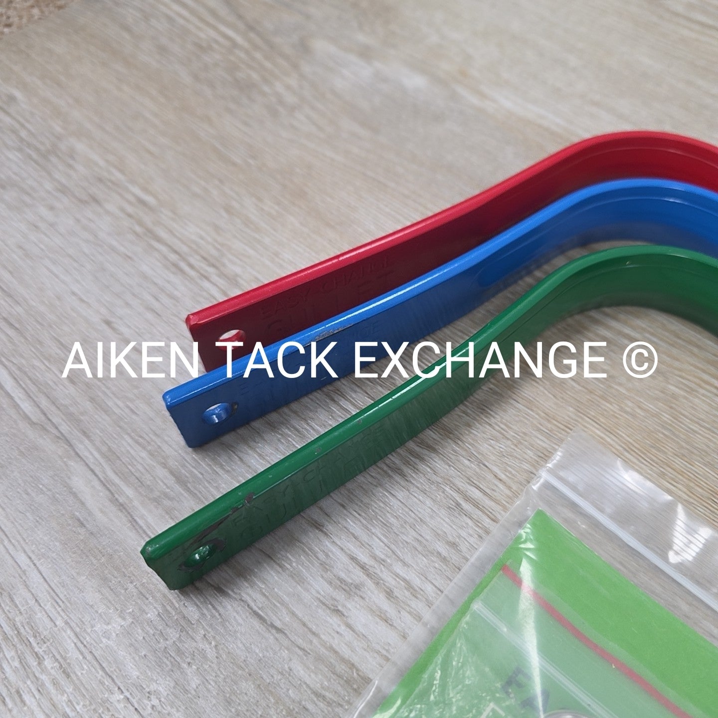 Arena, Bates, & Wintec Promotional Gullet Pack