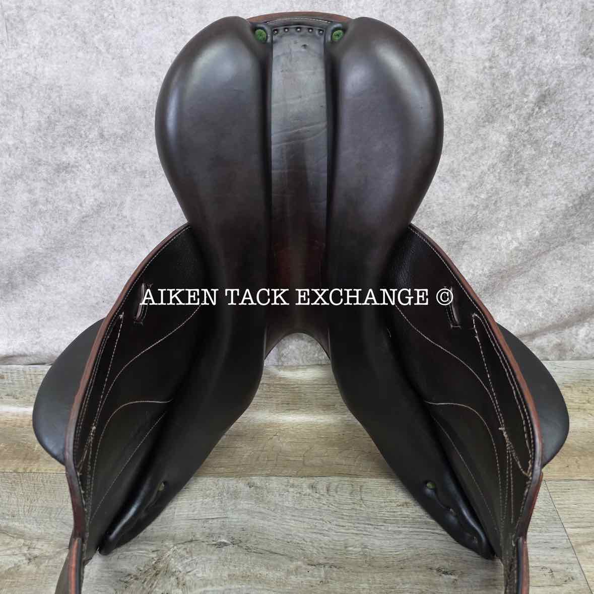**SOLD** 2006 Devoucoux Chiberta Monoflap Jump Saddle, 17.5" Seat, 2A Flap, Medium Wide Tree, Foam Panels, Full Buffalo Leather