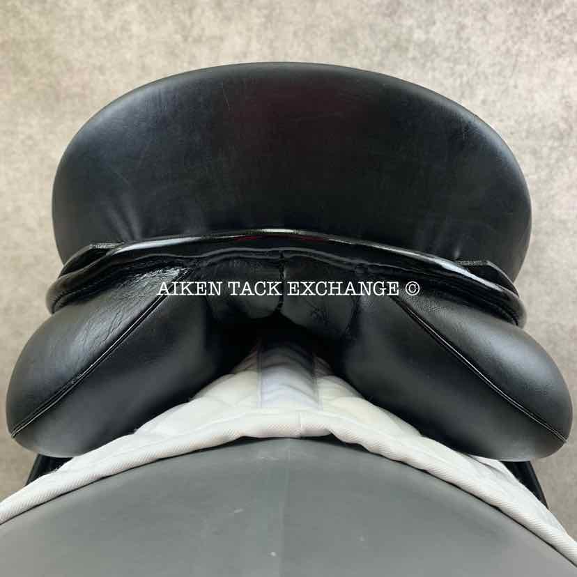 **SOLD** 2016 Passier Sirius Dressage Saddle, 18" Seat, Medium Tree with FRT-System, Wool Flocked Panels