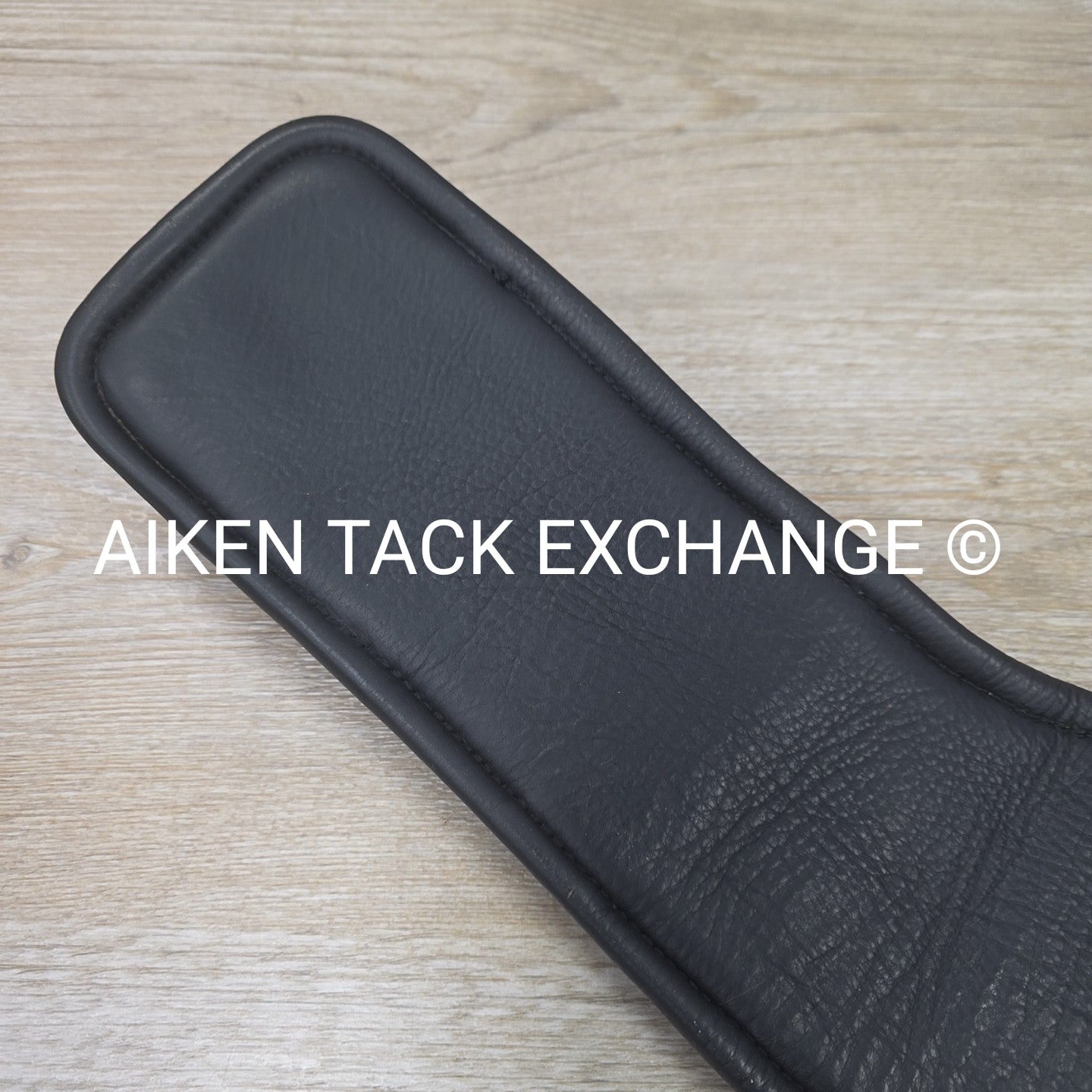 Shires Velociti Lusso Dressage Girth, 26"