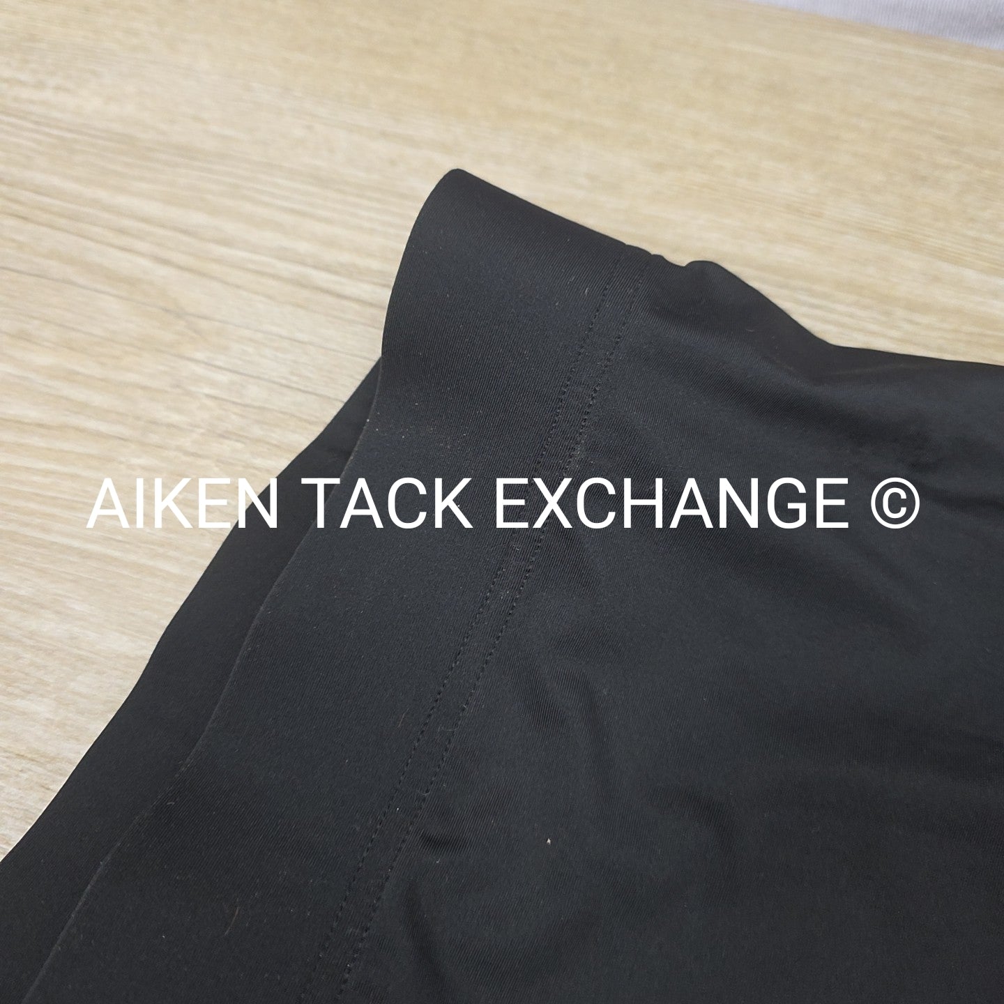 Back on Track Therapeutic Equine Shoulder Guard with Pads, 81"