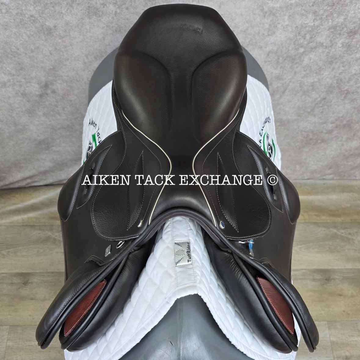 **SOLD** 2020 Stubben Phoenix Elite Jump Saddle, 17.5" Seat with Biomex, 28cm Tree - Medium, Wool Flocked Panels