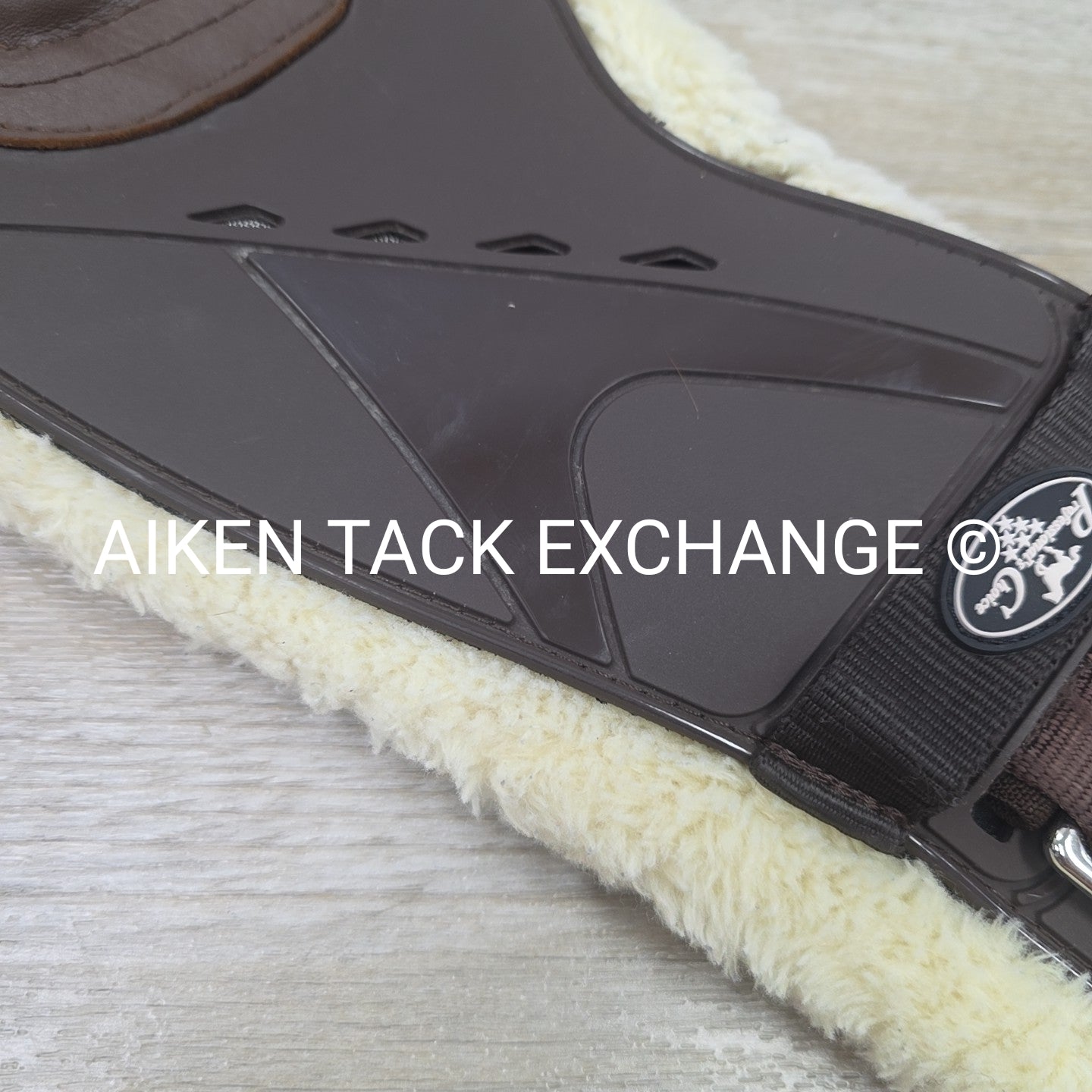 Professional's Choice VenTech Contour Monoflap Girth with Fleece Lining, Brown,