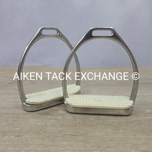 Courbette Fillis Stirrup Irons 4.75"