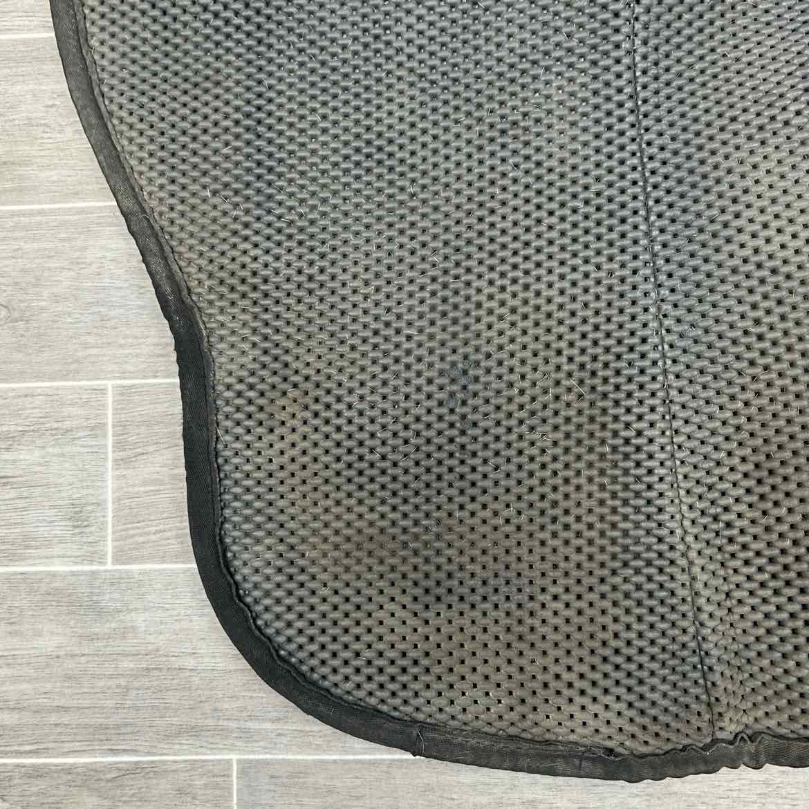 Equi-Tech Tacky-Tack Elite Series Trail Saddle Pad, 28" x 34"