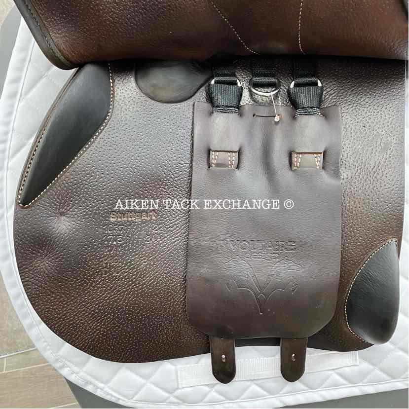 2022 Voltaire Stuttgart Close Contact Jump Saddle, 17.5" Seat, 3AA Flap, Medium Wide Tree, PRO Panels, Full Buffalo Leather