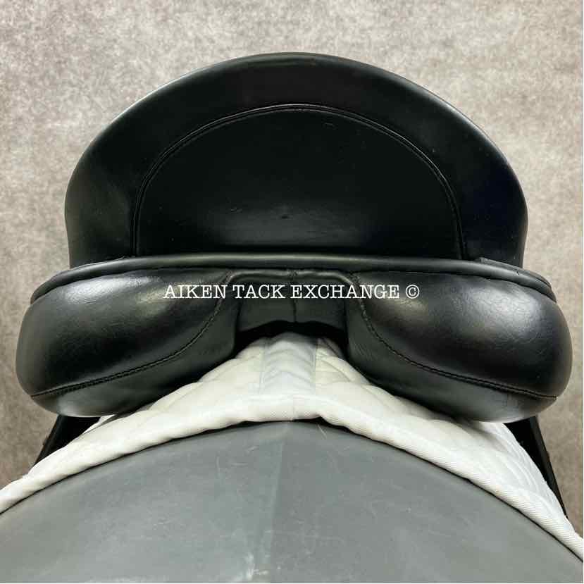 **SOLD** Albion SLK Dressage Saddle, 17.5" Seat, Medium Wide Tree, Wool Flocked Panels