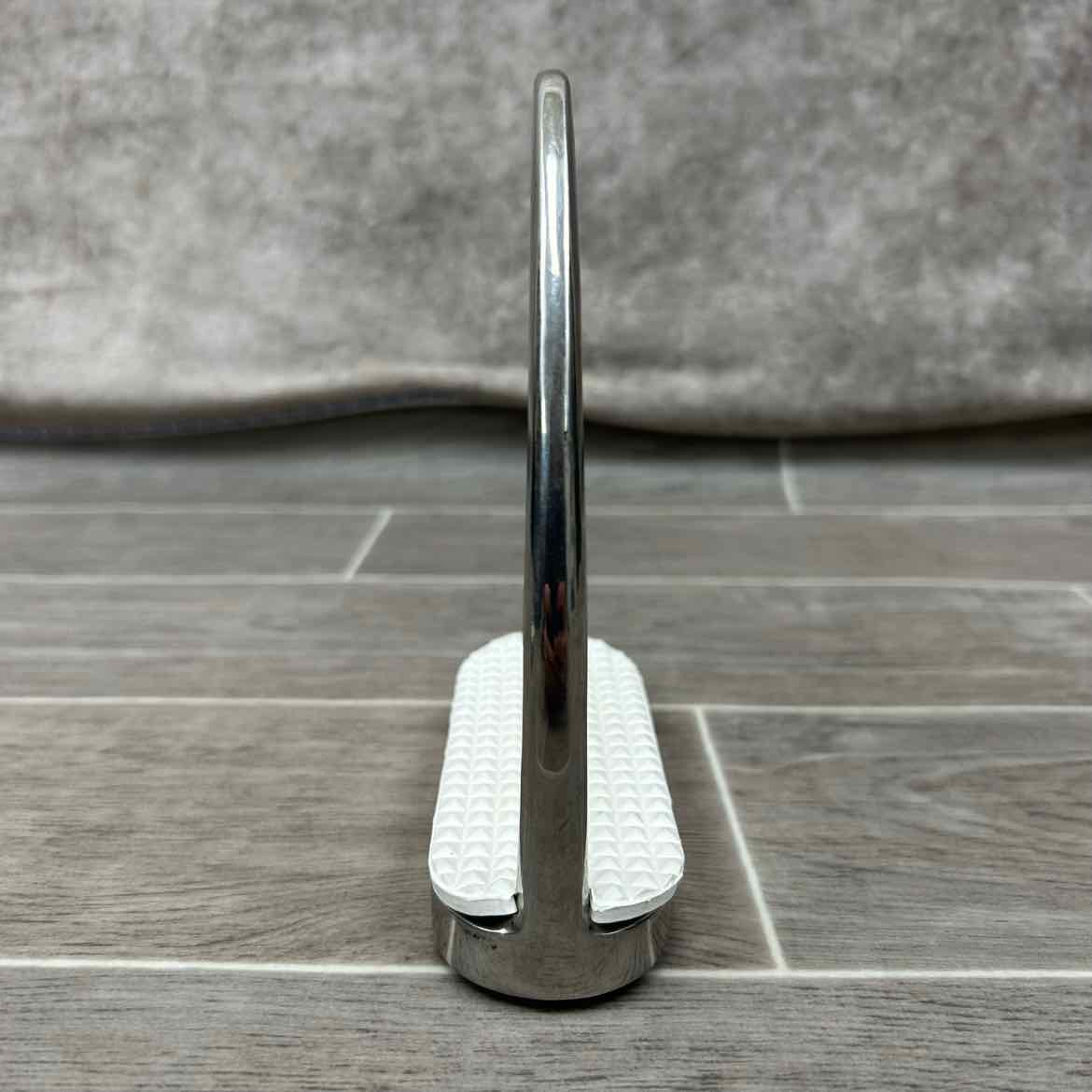 Centaur Fillis Stirrup Irons 4.75"