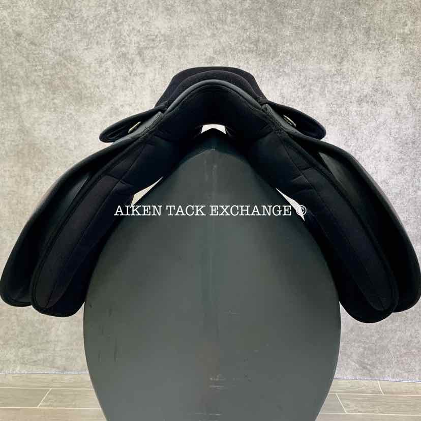 **SOLD** Thorowgood Maxam All Purpose Saddle, 17" Seat, Extra Wide Tree, Wool Flocked Panels