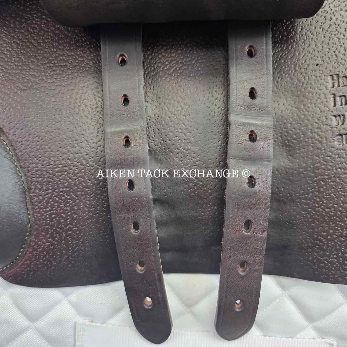 2019 Voltaire Blue Infinite Close Contact Jump Saddle, 17" Seat, 2A Flap, Medium Wide Tree, PRO Panels, Full Buffalo Leather