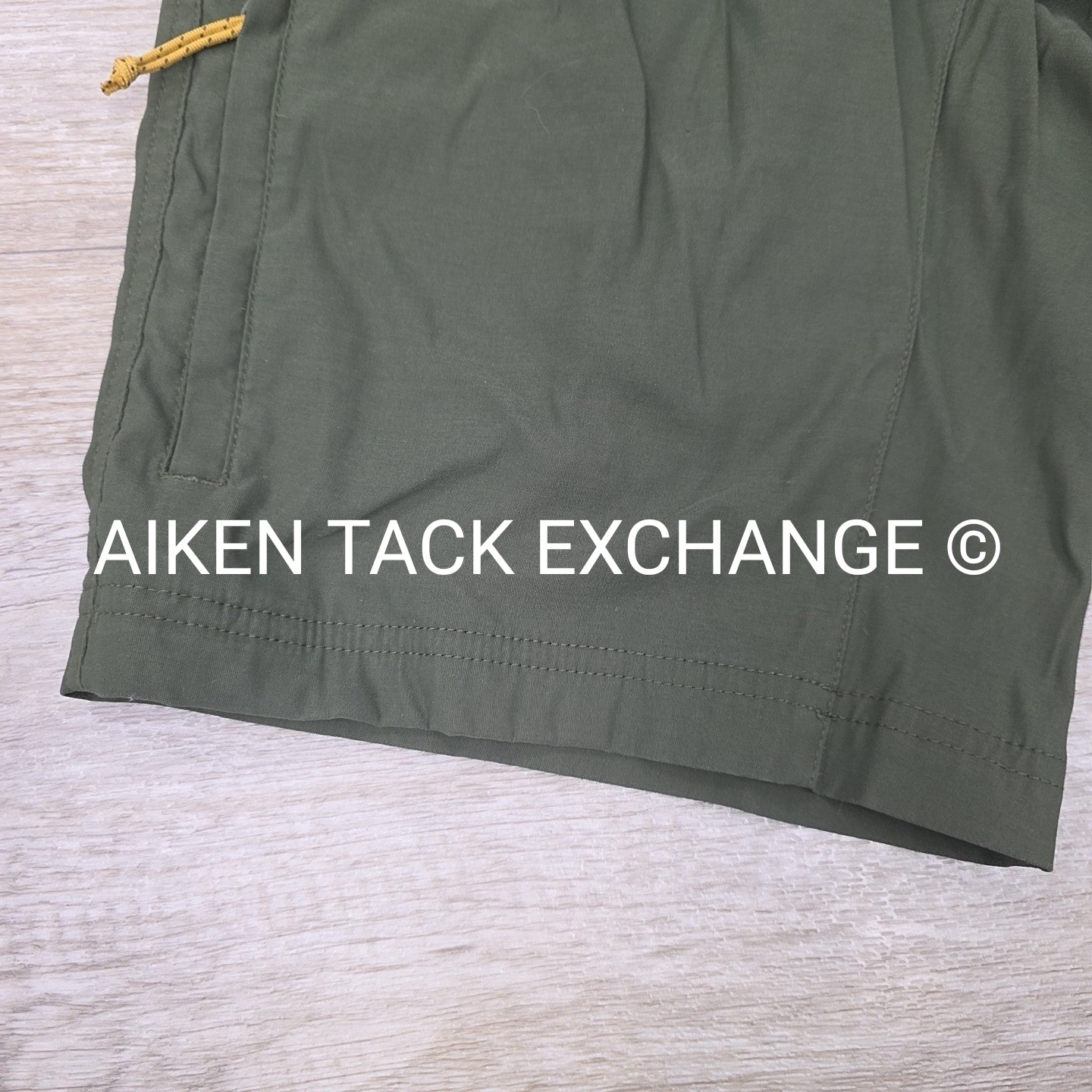 Columbia Men's Hiking Shorts, Size 30