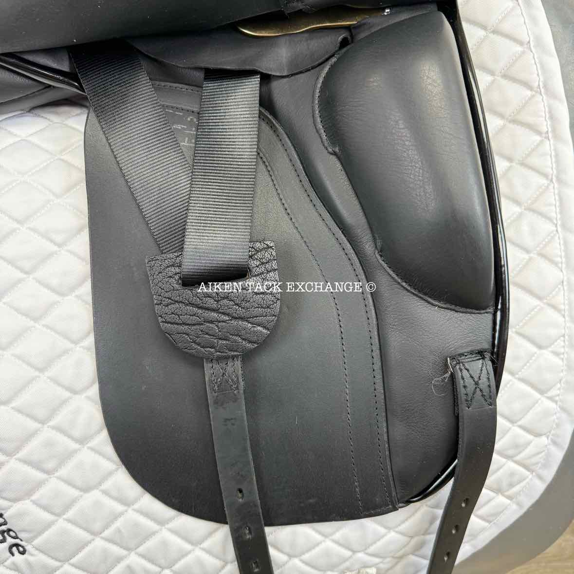 2023 Hulsebos WB3 Dressage Saddle, 17.5" Seat, Medium Wide Tree, Wool Flocked Panels