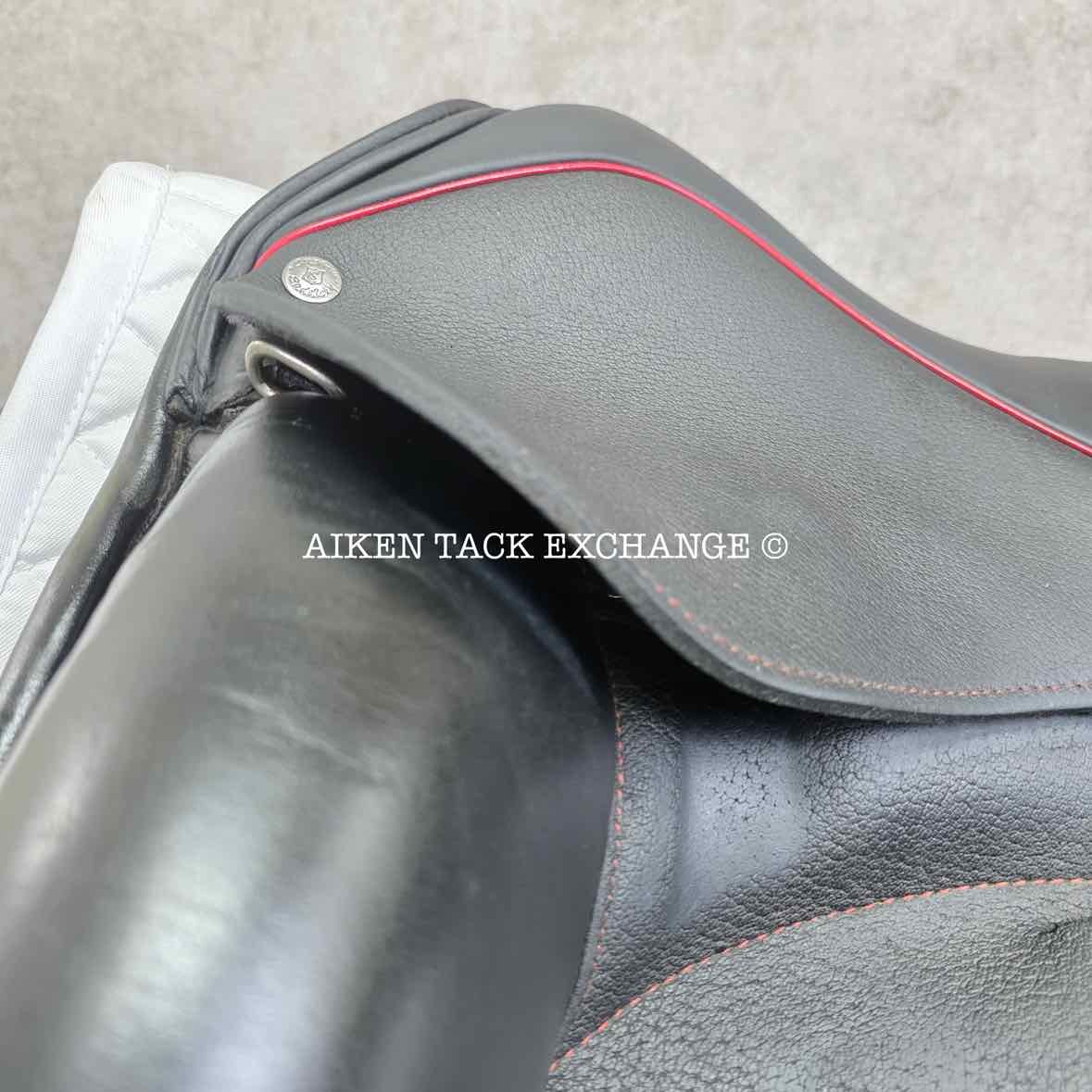 2018 Custom Saddlery Icon Flight Monoflap Dressage Saddle, 17.5" Seat, Adjustable Tree, Wool Flocked Panels