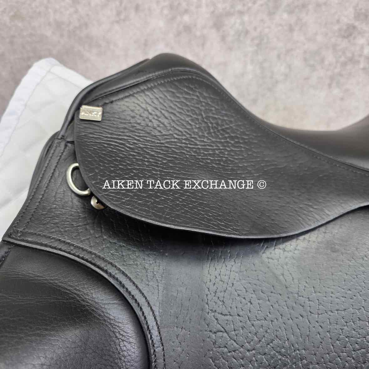 Anky Salinero Dressage Saddle, 18" Seat, Adjustable Tree - Changeable Gullet, Wool Flocked Panels