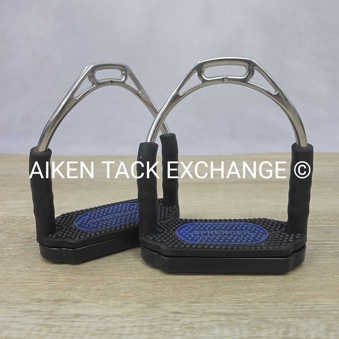 Herm Sprenger 4-F Bow Balance Stirrup Irons, 4.75"