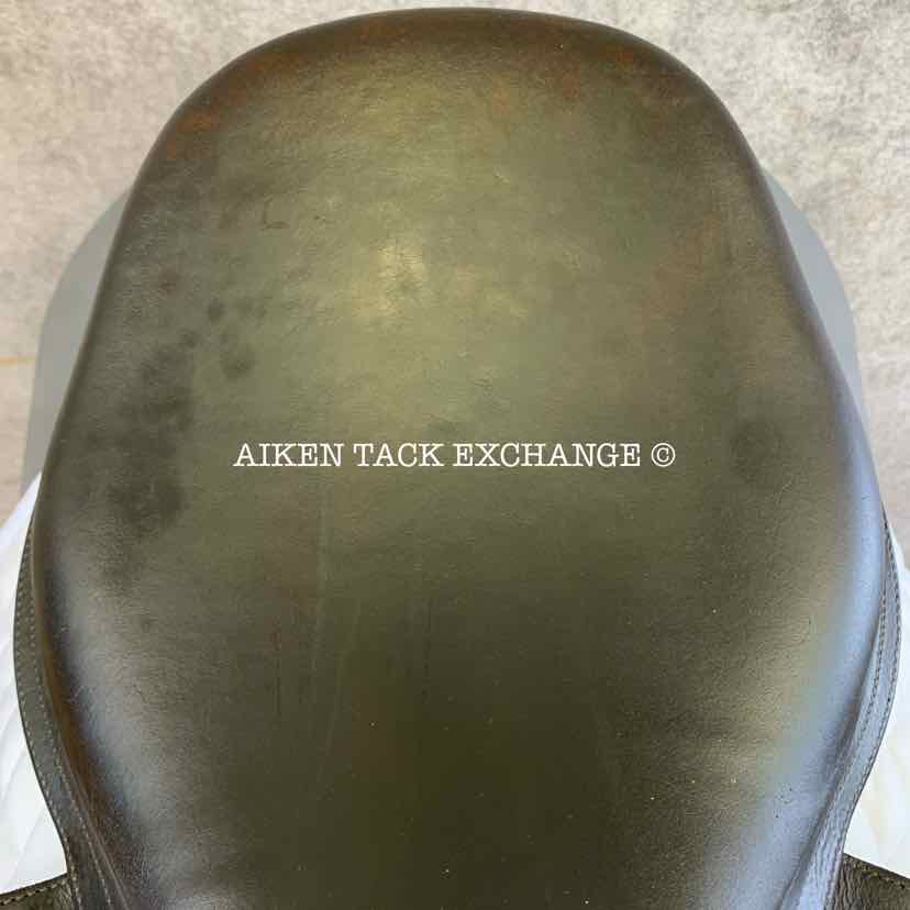 2004 Butet L-Seat (Semi Deep) Close Contact Jump Saddle, 18" Seat, 2.25 Flap, Medium Tree, Foam Panels