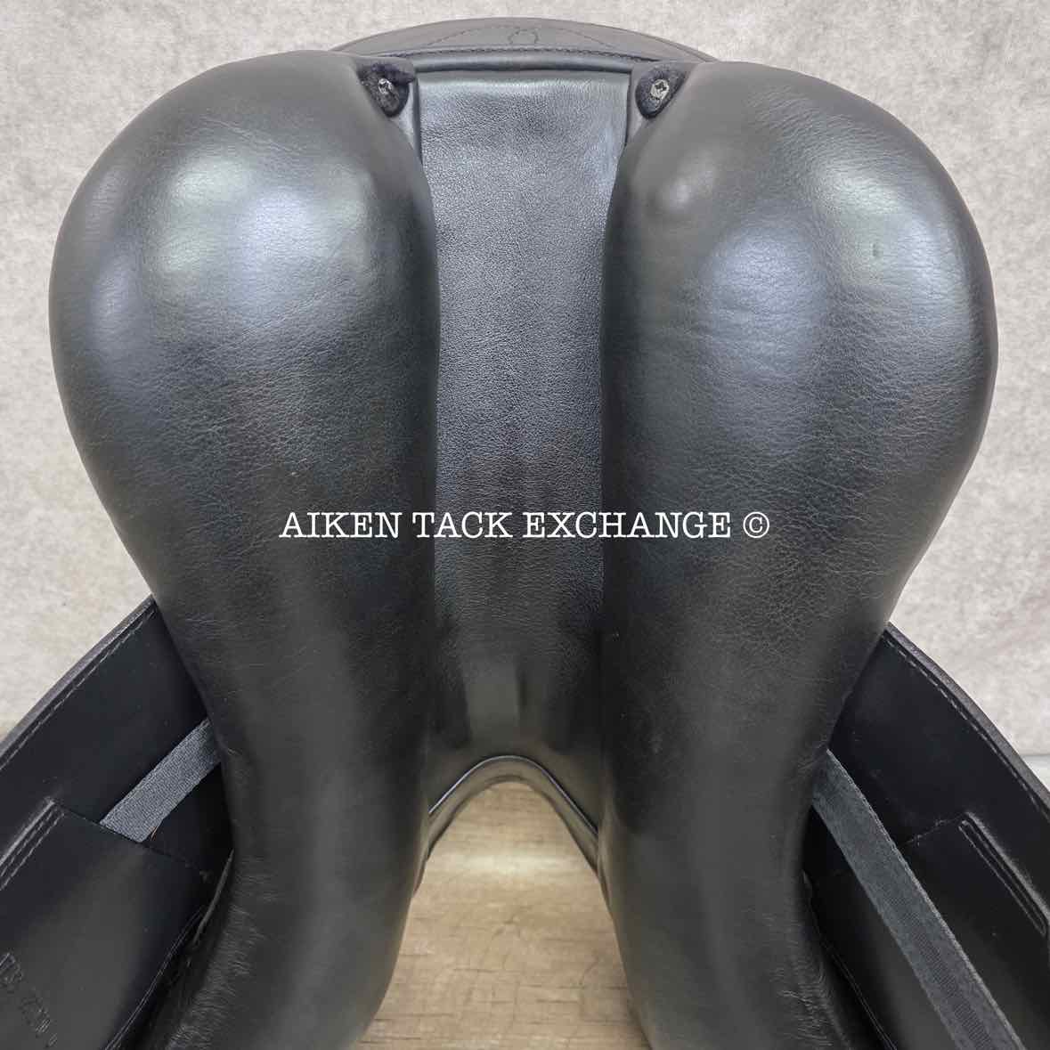 **SOLD** 2010 Prestige Venus K Monoflap Dressage Saddle, 17" Seat, 34 Tree - Medium Wide, Wool Flocked Panels