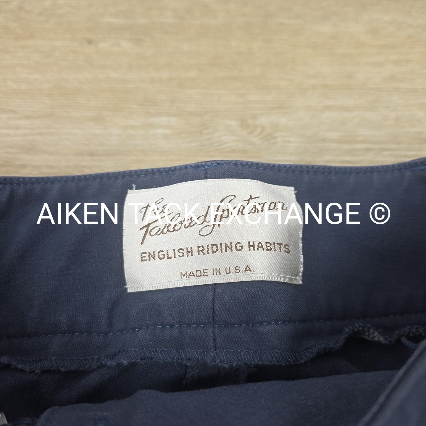 Tailored Sportsman Trophy Hunter Knee Patch Breeches, Size 10 L