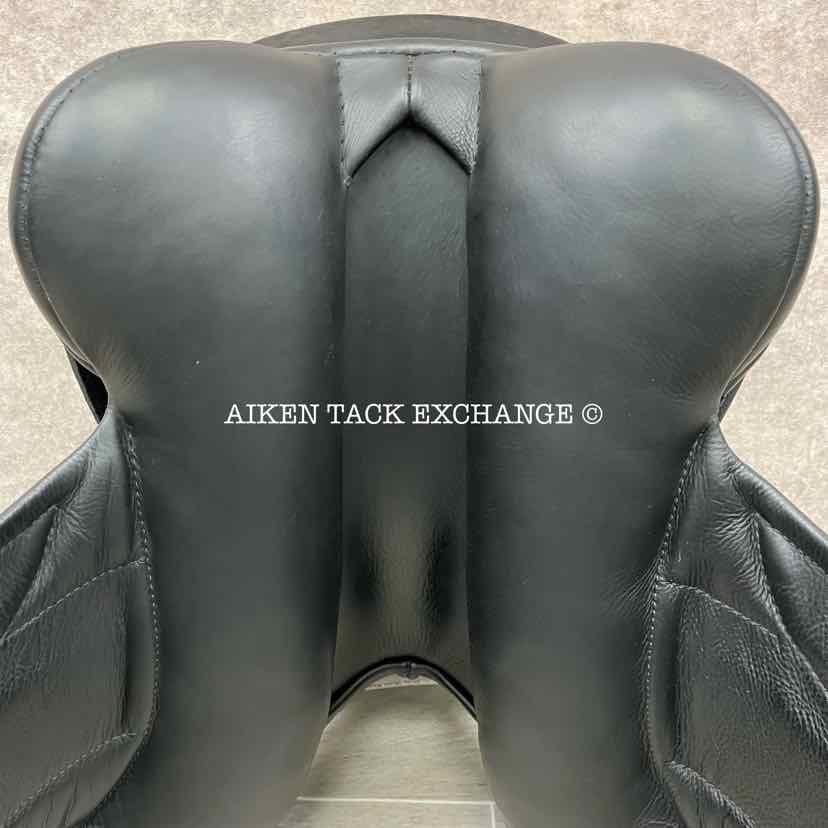 2021 Black Country Vinici Monoflap Dressage Saddle, 17" Seat, Wide Tree, Wool Flocked Panels