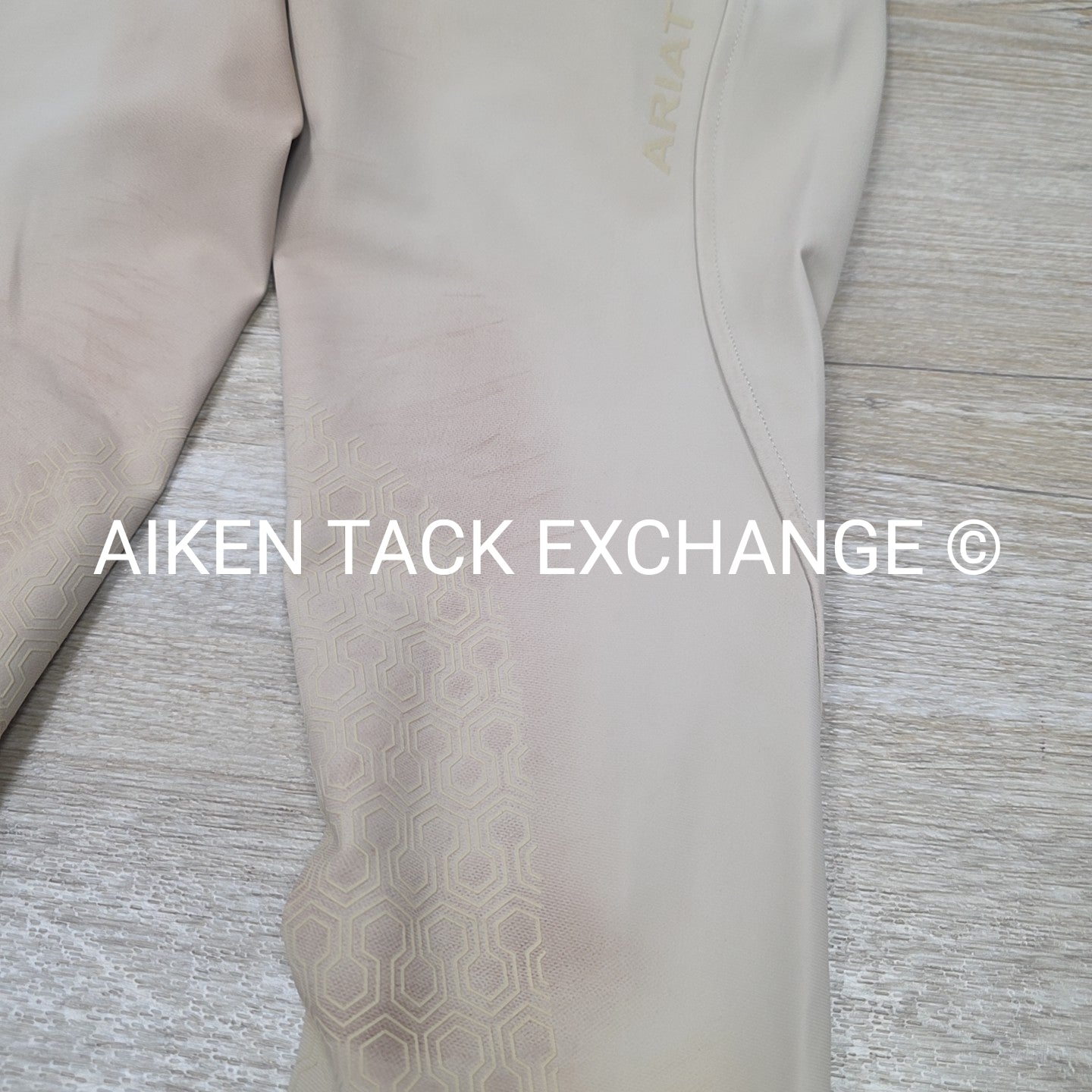 Ariat Tri Factor Silicone Grip Knee Patch Breeches, Size 22 R
