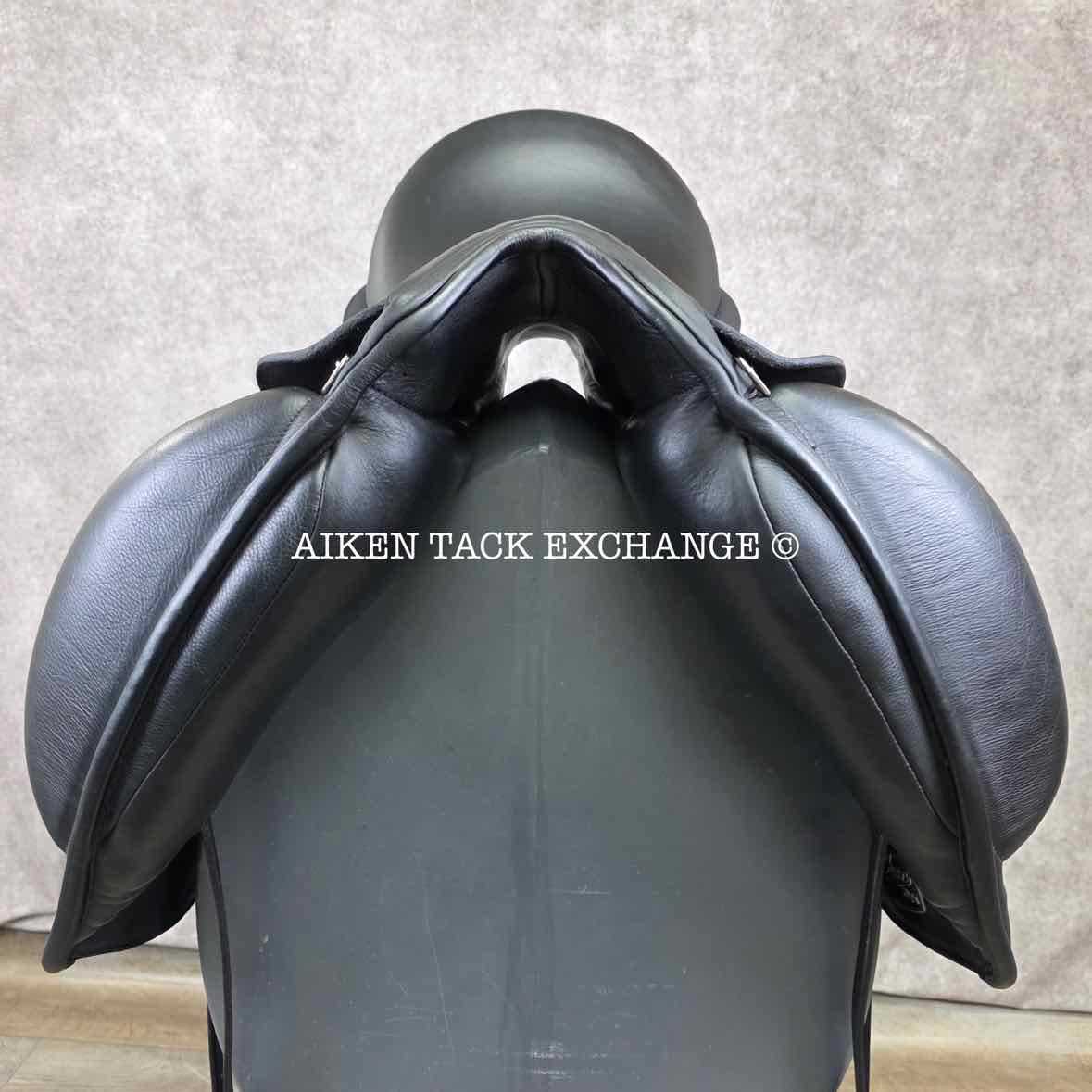2019 Custom Saddlery Icon Flight Monoflap Dressage Saddle, 18" Seat, Adjustable Tree, Wool Flocked Panels